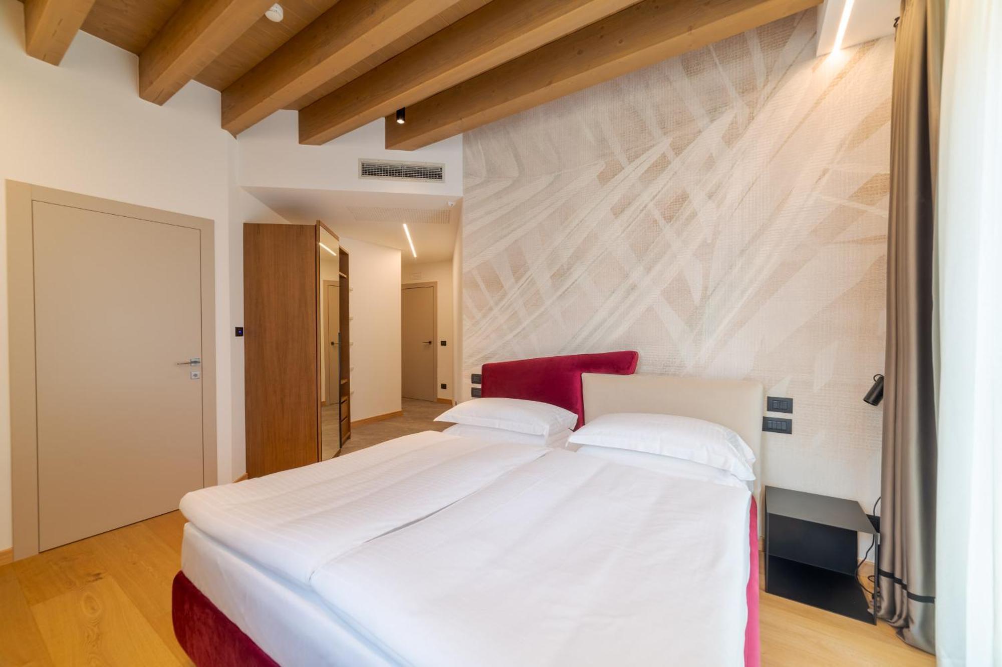 Wine Hotel San Carlo - Relais & Spa - Boutique Hotel Chiuro Exterior foto